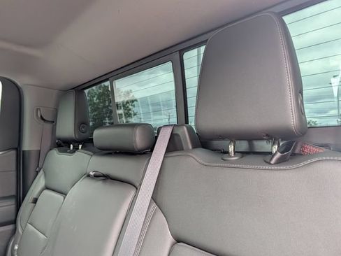 Used 2019 Chevrolet Silverado 1500 LT Trail Boss AWD/4WD image 19
