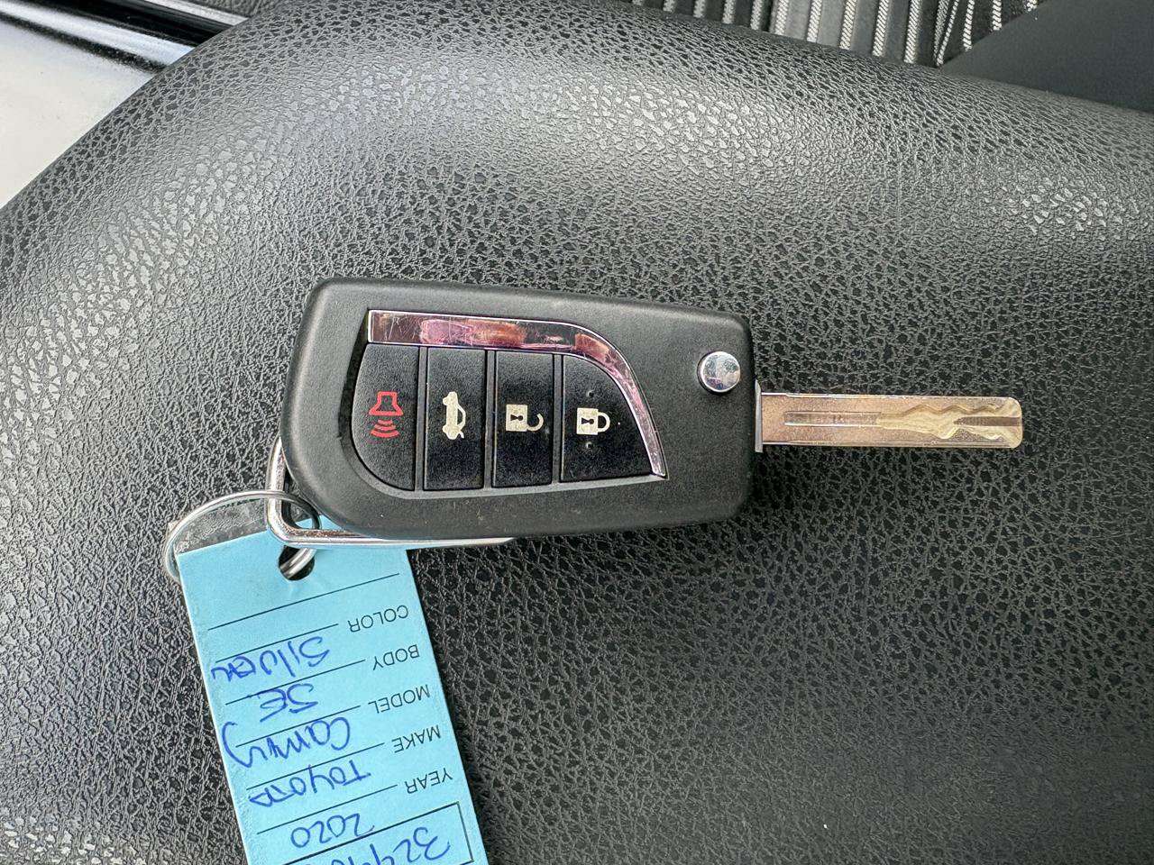 Used 2020 Toyota Camry SE FWD image 12