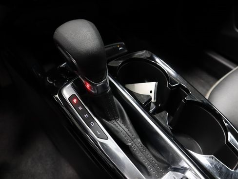 Used 2025 Chevrolet Trax ACTIV w/ Sunroof Package image 33