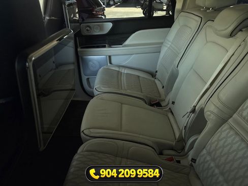 Used 2019 Lincoln Navigator L Black Label AWD/4WD image 2