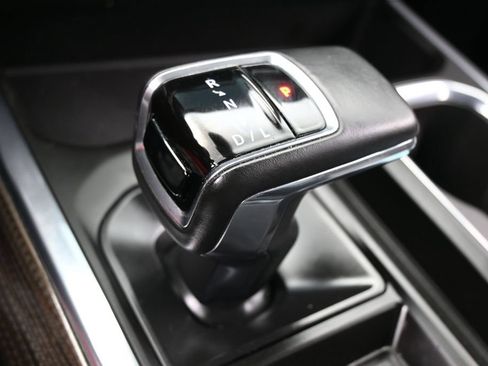 Used 2024 Chevrolet Silverado 1500 LT RWD image 24
