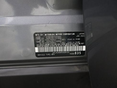 Used 2023 Mitsubishi Outlander SE Black Edition image 49