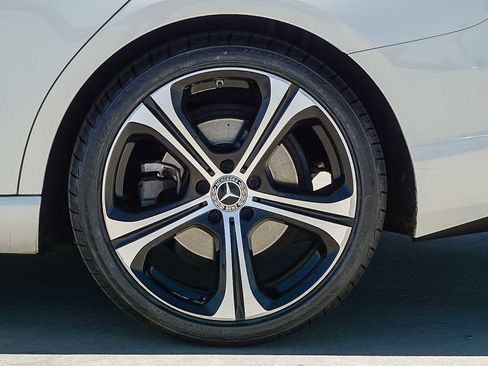 Used 2022 Mercedes-Benz C 300 Sedan image 10