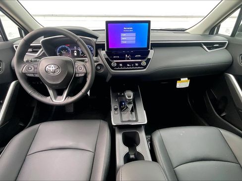 New 2026 Toyota Corolla Cross XLE image 6