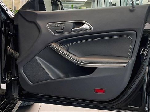 Used 2015 Mercedes-Benz CLA 250 CLA 250 image 21