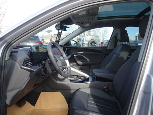 New 2025 Audi Q5 Premium image 4