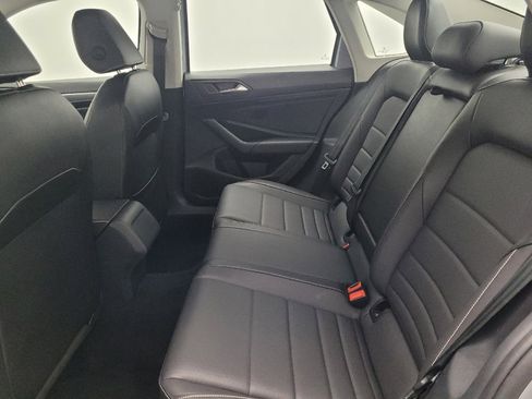 Used 2024 Volkswagen Jetta SE image 18