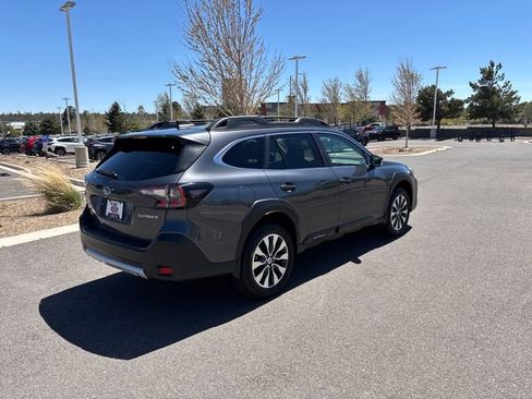 Certified 2025 Subaru Outback Limited AWD/4WD image 3