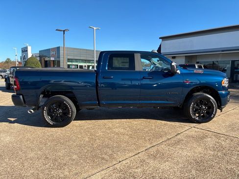New 2024 RAM 2500 Big Horn w/ Night Edition AWD/4WD image 7
