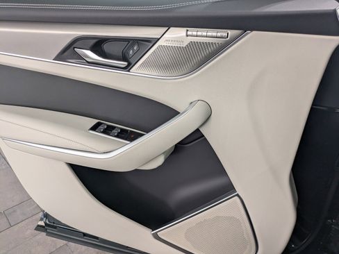 New 2026 Jaguar F-PACE R-Dynamic S image 18