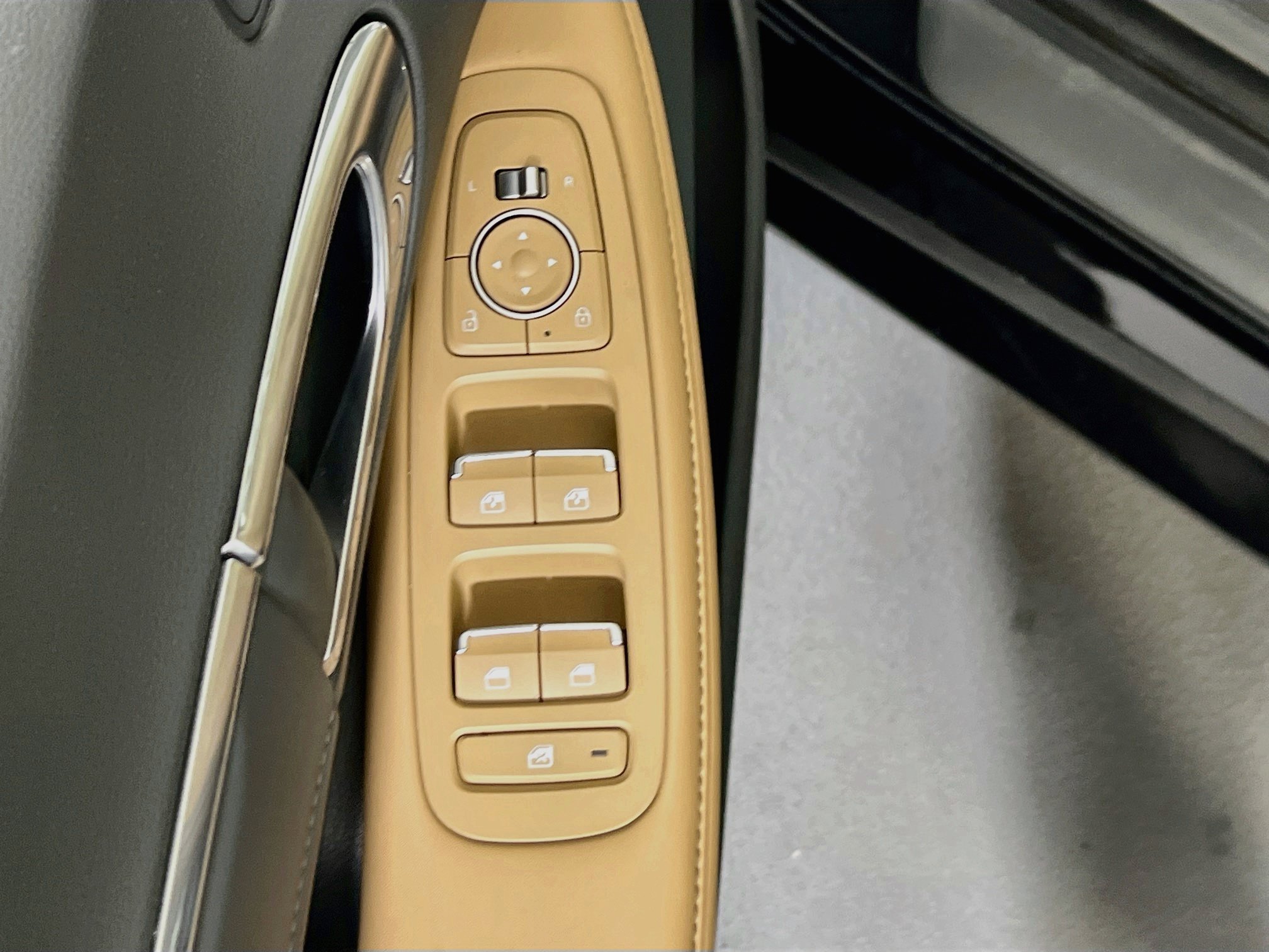 Used 2023 Hyundai Sonata Limited FWD image 18