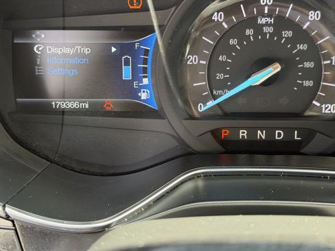 Used 2018 Ford Fusion Energi SE FWD image 26