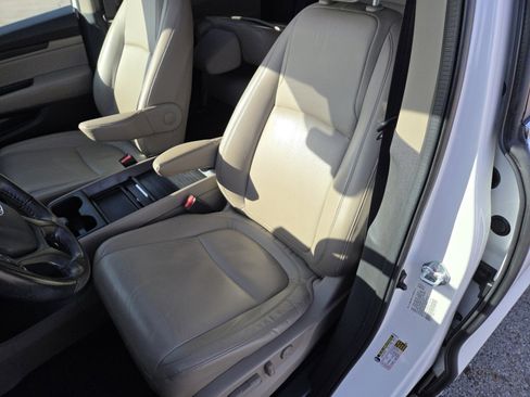 Used 2021 Honda Odyssey EX-L image 25
