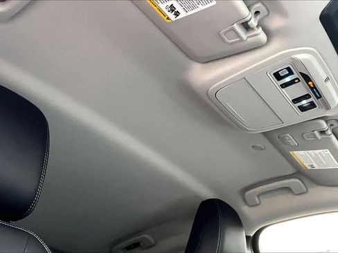 Used 2025 Ford Mustang Mach-E Premium image 13