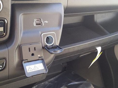 New 2024 RAM ProMaster 2500 w/ Quick Order Package 22H SLT+ image 19