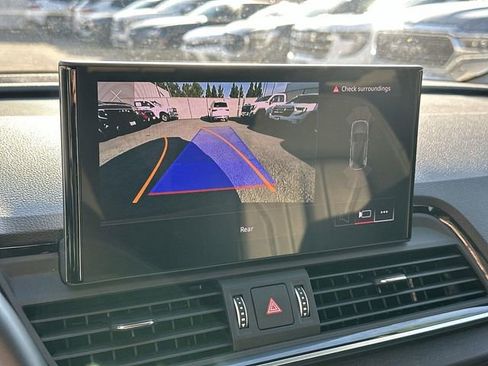 Used 2023 Audi Q5 2.0T Premium image 13