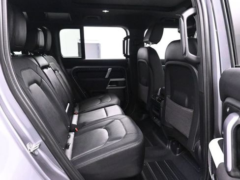 Used 2023 Land Rover Defender 110 X-Dynamic SE AWD/4WD image 16