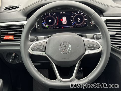 Used 2022 Volkswagen Atlas SE image 32