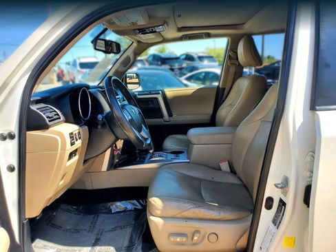 Used 2012 Toyota 4Runner SR5 w/ Premium Pkg AWD/4WD image 28