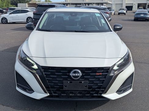 Certified 2025 Nissan Altima 2.5 SR w/ SR Premium Package image 9