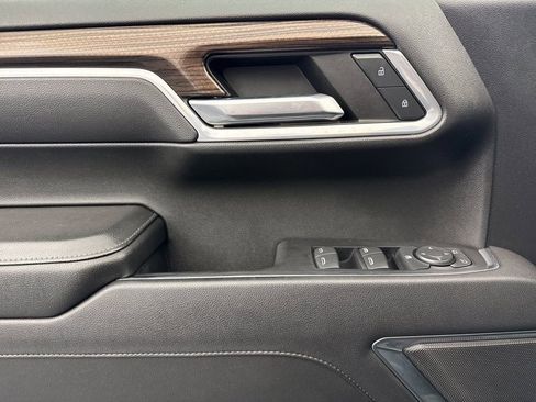 Used 2022 Chevrolet Silverado 1500 RST image 10