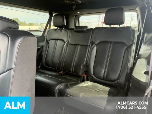 Used 2024 Jeep Wagoneer L Series II image 16