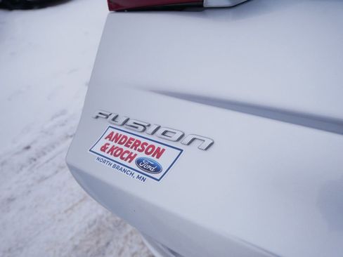 Certified 2019 Ford Fusion SE image 9