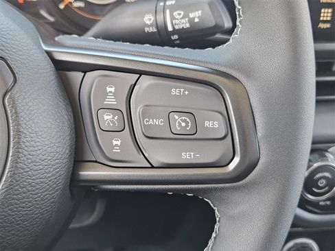 New 2025 Jeep Gladiator Rubicon w/ Convenience Group image 29