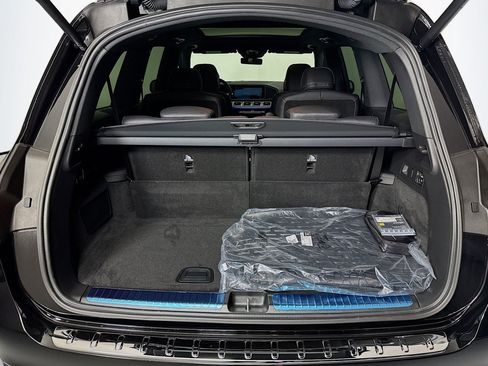New 2026 Mercedes-Benz GLS 580 4MATIC image 23