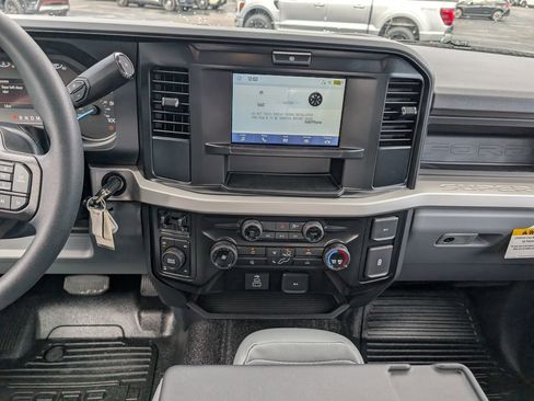 New 2026 Ford F250 XL w/ XL Chrome Package image 13