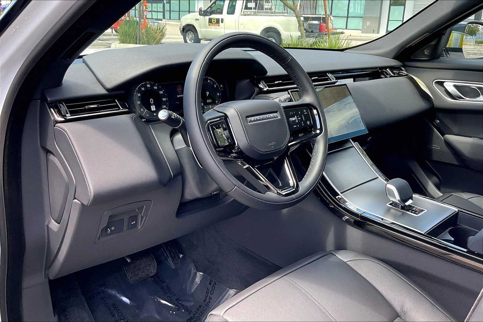 New 2026 Land Rover Range Rover Velar S AWD/4WD image 12