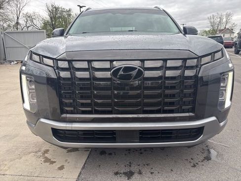 Used 2024 Hyundai Palisade Limited AWD/4WD image 16