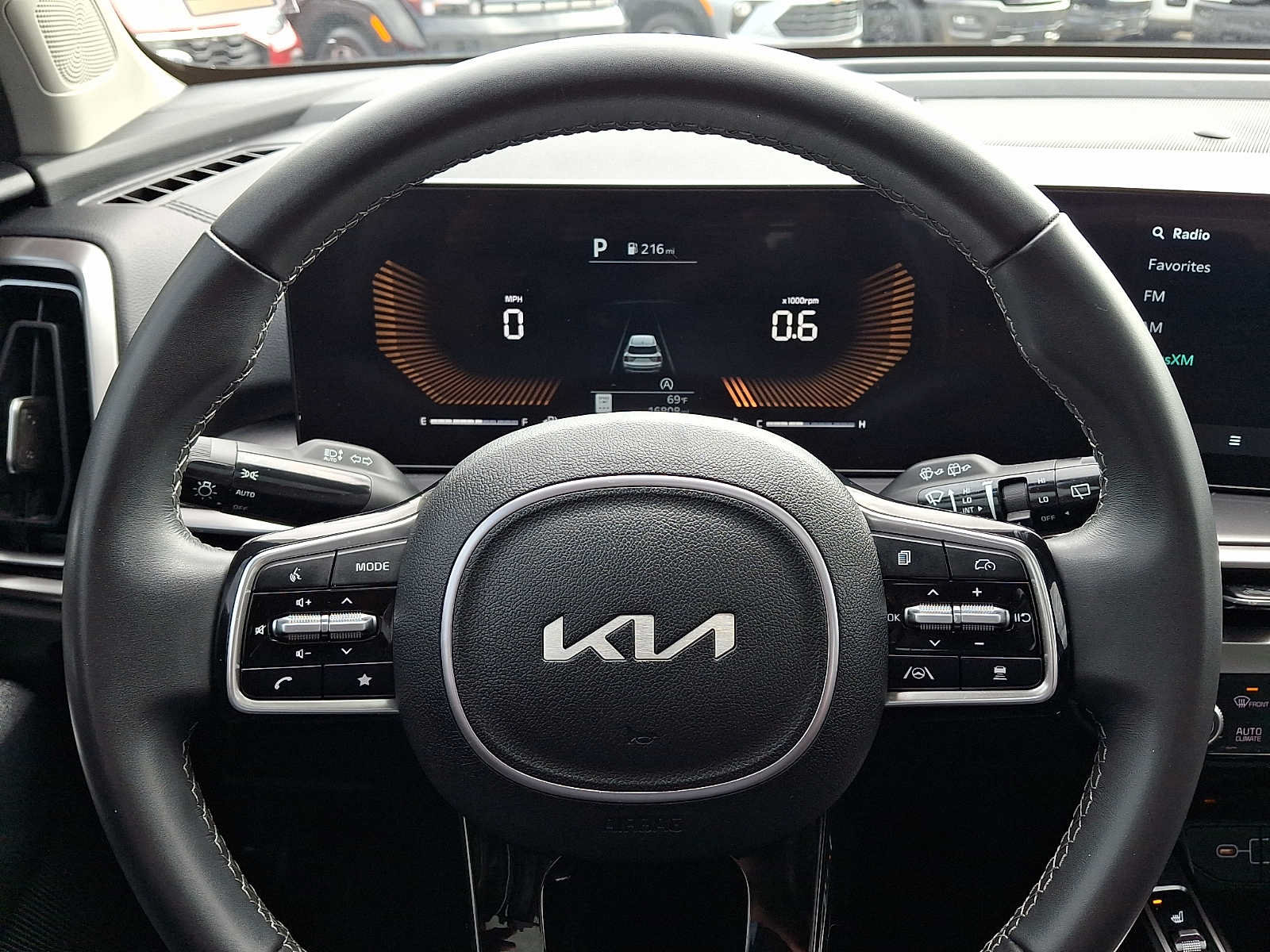 Used 2024 Kia Sorento S w/ Panoramic Sunroof Package AWD/4WD image 23