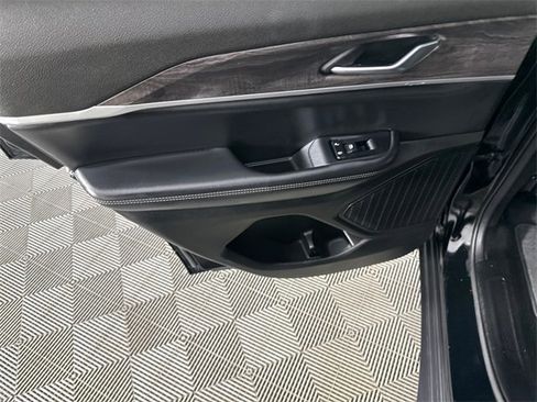 Certified 2023 Jeep Grand Cherokee Limited image 15