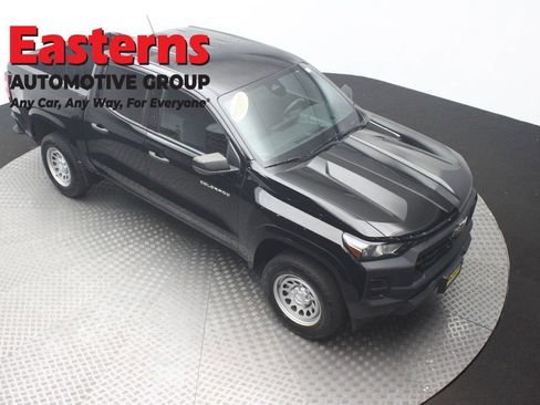 Used 2023 Chevrolet Colorado W/T RWD image 3