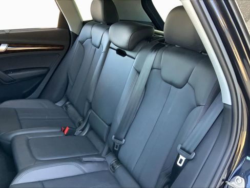 Used 2018 Audi Q5 2.0T Premium Plus w/ Premium Plus Package AWD/4WD image 21