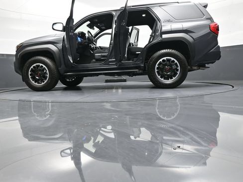 Used 2026 Toyota 4Runner TRD Off-Road AWD/4WD image 48