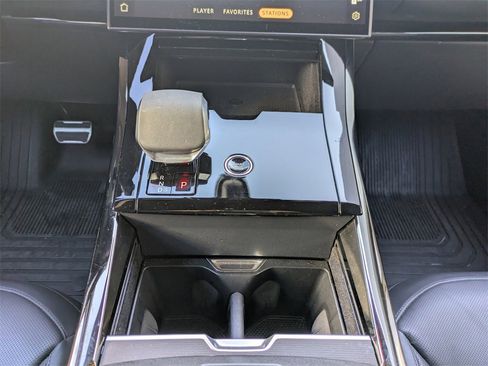 Used 2025 Land Rover Range Rover Sport Dynamic SE image 20