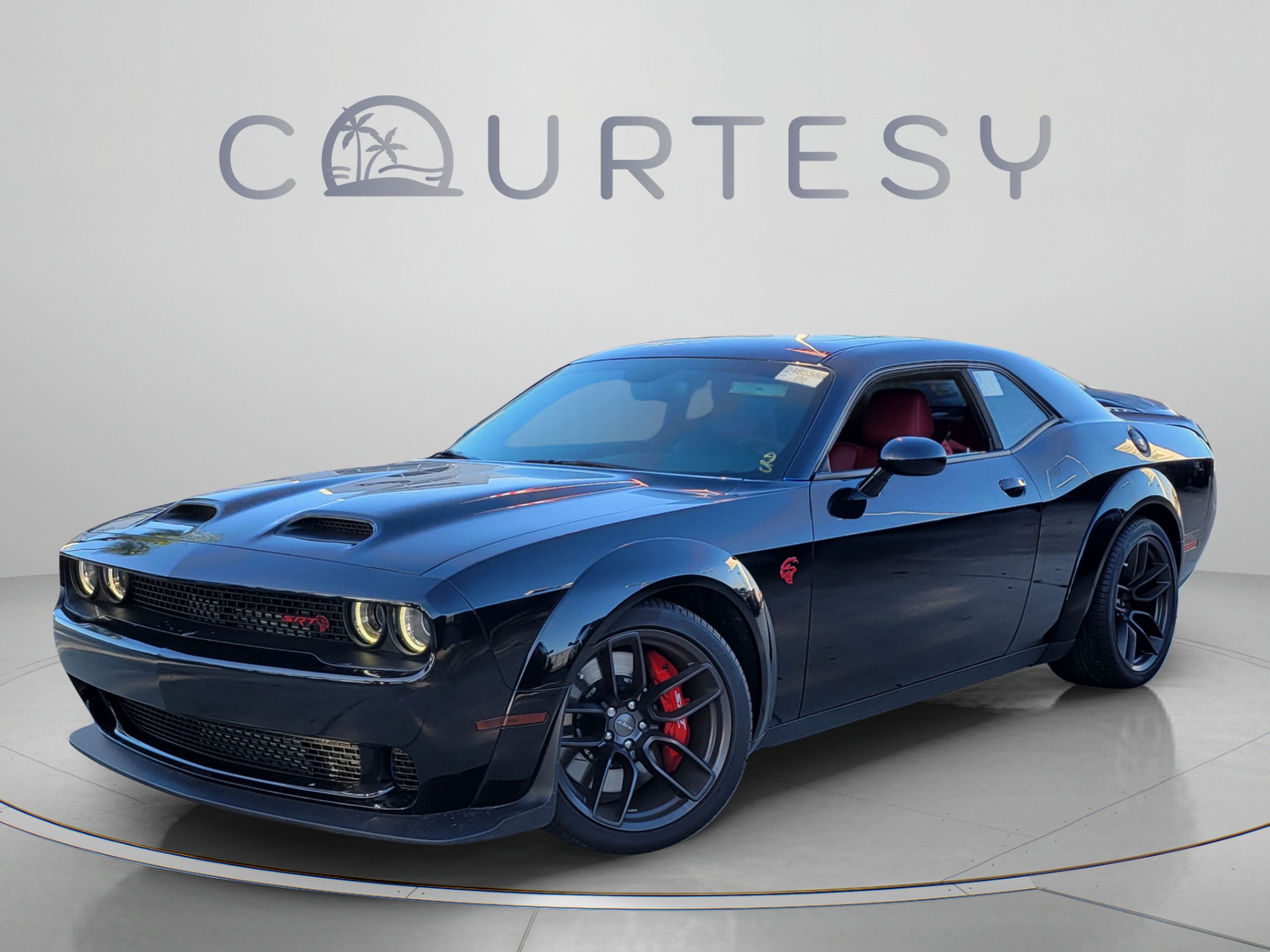 Used 2022 Dodge Challenger SRT Hellcat RWD image 1