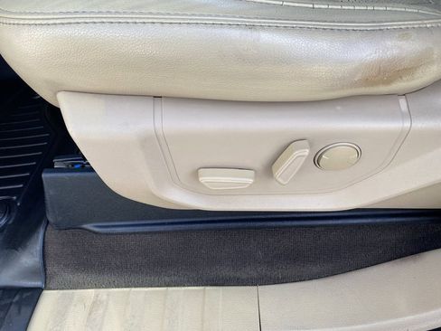 Used 2019 Ford F150 Lariat w/ Equipment Group 501A Mid image 19