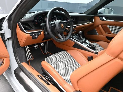 Used 2023 Porsche 911 Sport Classic RWD image 4