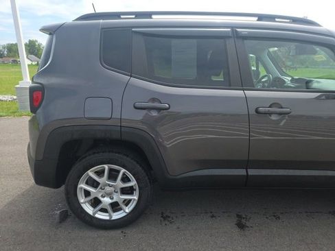 Used 2021 Jeep Renegade Latitude w/ Convenience Group AWD/4WD image 7