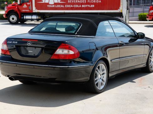 Used 2009 Mercedes-Benz CLK 350 Cabriolet image 11