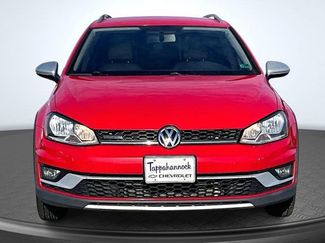 Used 2017 Volkswagen Golf Alltrack S video 2
