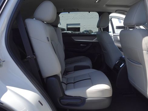 Used 2024 MAZDA CX-90 Plug-In Hybrid w/ Preferred AWD/4WD image 16