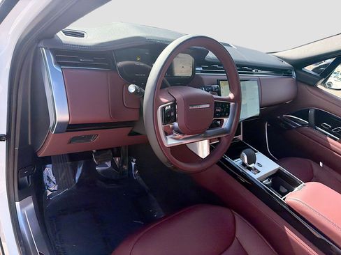 New 2026 Land Rover Range Rover SE image 25