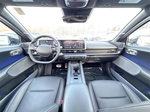 Used 2023 Hyundai Ioniq 6 Limited image 23