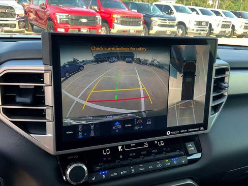 Used 2023 Toyota Sequoia Limited image 28