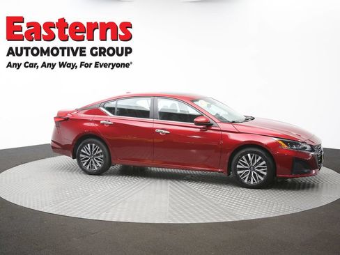 Used 2023 Nissan Altima 2.5 SV w/ SV Premium Package AWD/4WD image 48