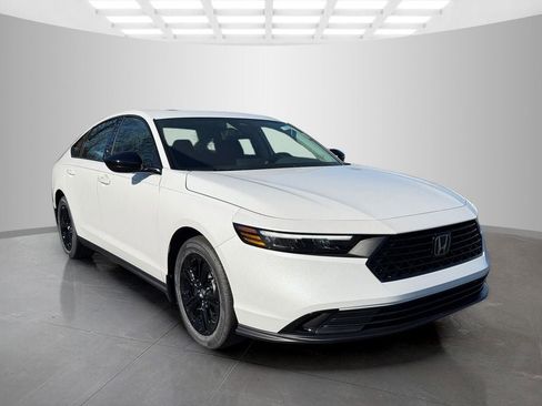 New 2025 Honda Accord SE image 5